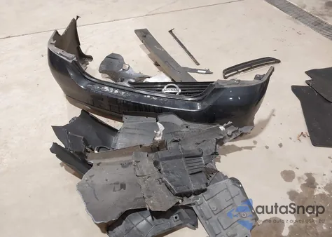 2016 Nissan Altima 2.5 Sv z USA, uszkodzony, nr VIN 1N4AL3AP9GC143911